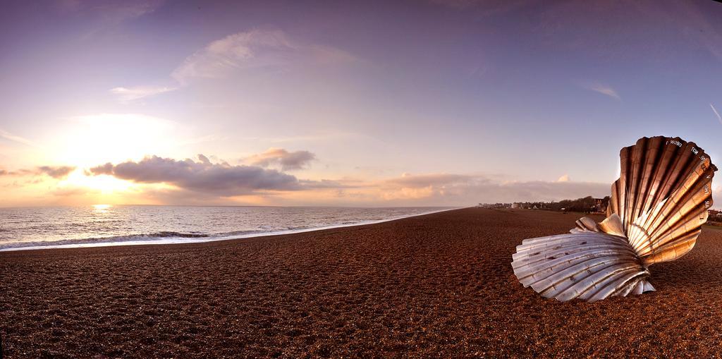 The White Lion Hotel Aldeburgh Bagian luar foto